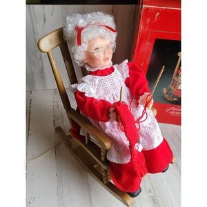 Vintage Santa's best knitting rocking chair Mrs Claus xmas animated decor